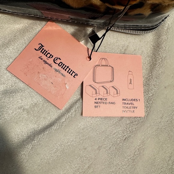 Juicy Couture 4 Piece Cosmetic Bag Set NWT - Picture 12 of 12